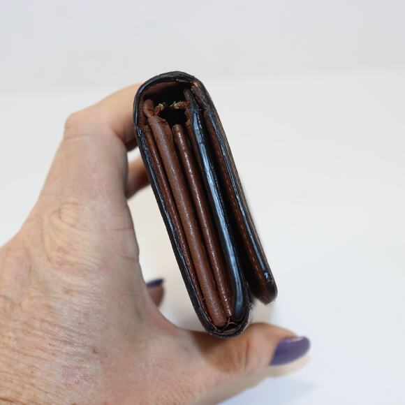 Louis Vuitton Monogram Vintage Wallet – Professionally Restored - Picture 4 of 9